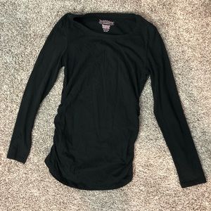 Black long sleeve maternity tee